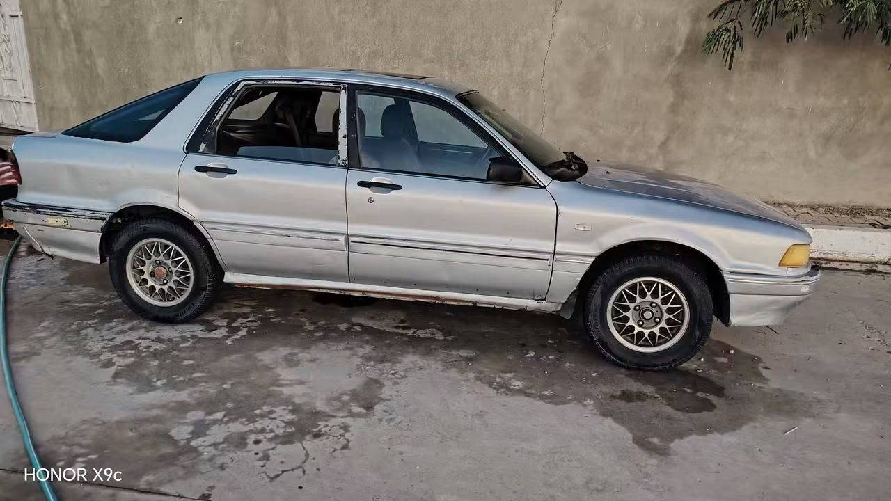 متسيبوشي كالنت للبيع موديل 1992 كابريتر رقم بغداد
بأسمي سعر27 ورقة 
 
مكاني ديالى سعدية 

هاتف ***********

نص مكتوب في الصور:
- HONOR X9c