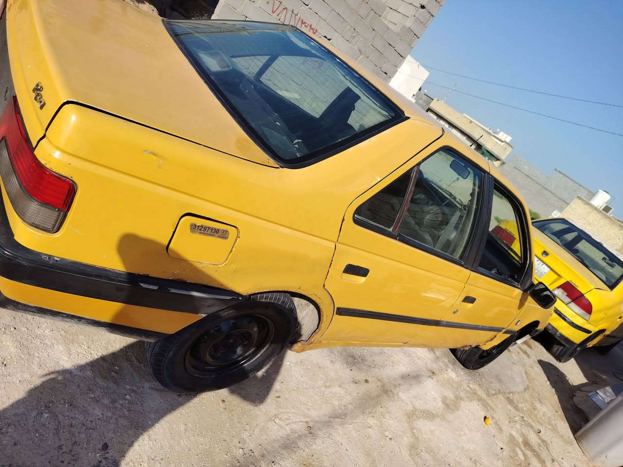 سلامو عليكم لبيع بيجو مديل 10مكينه كير جدد تحويل شوكت متريد سياره جهزه وخير من الله سعر 12ورقه مكاني كربلاء لستفسار هتف ***********
