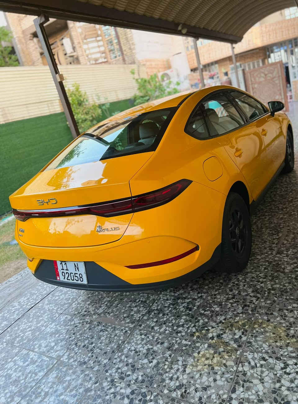 بي واي دي كن بلاس 2025 رقم بغداد أجره
Byd Qin Plus 2025 
السياره على وضع الشركة كفاله عامه الممشه الكلي 18 الف 
داخل زيتوني كامل ملحقات السياره فول ومعروفه المواصفات 
3 انظمة (( بانزين - هايبرد - كهرباء )) 

السعر : 20 مليون 
الهاتف : *********** 
العنوان : بغداد
