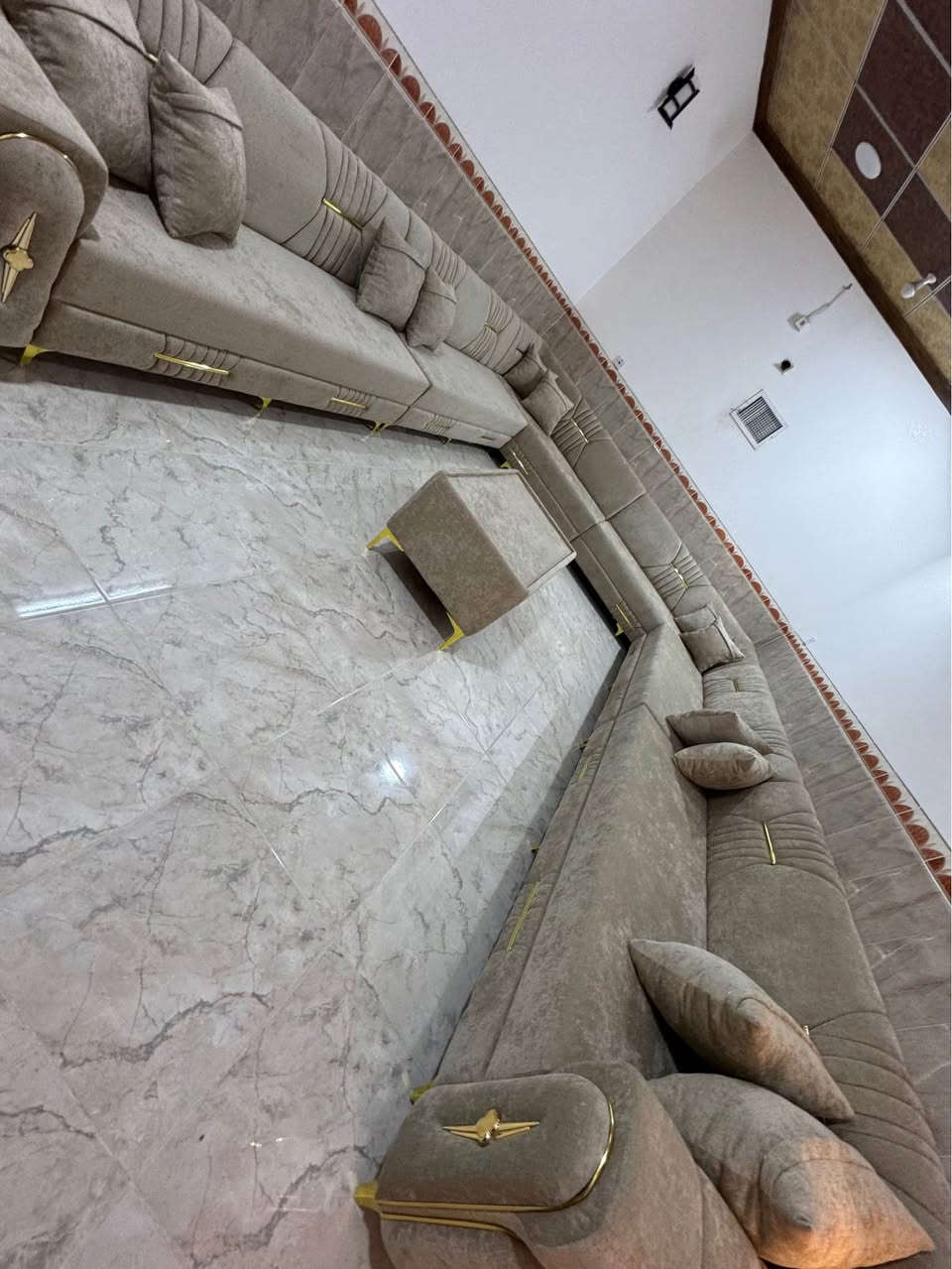 السعر متر 85الف عنوان بدراه ش ***********واتساب 
*********** دهوك, العراق
