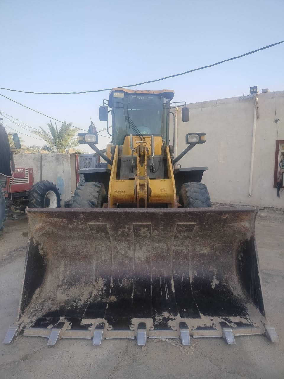 سلام عليكم 
شفل LG للبيع حجم 36 رقم ذي قار انكليزي بسمي موديل 2013 مكفول كفاله عامه السعر 260 وبي مجال ***********
