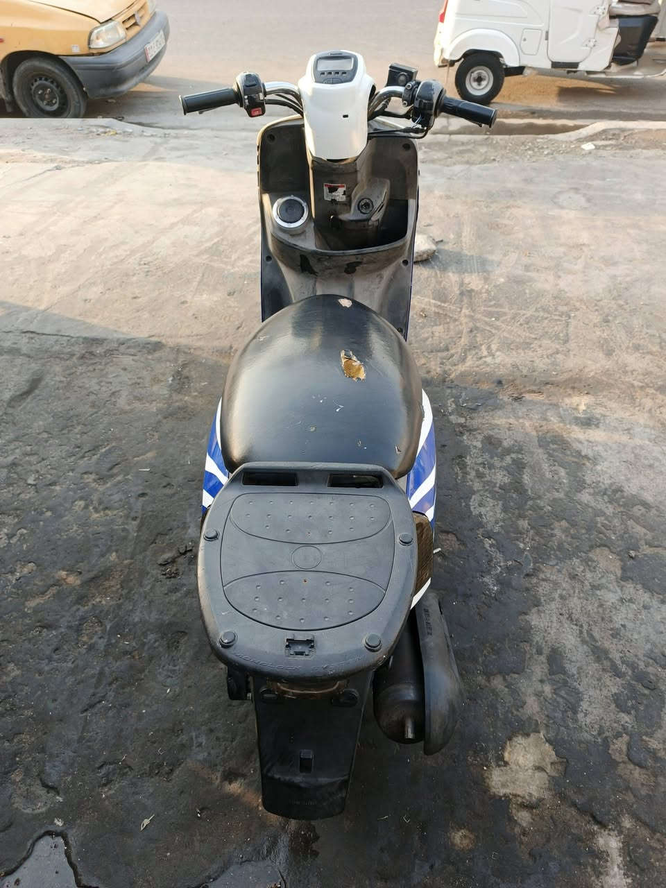 سلام عليكم شباب، بوليس مصطره مكفوله من كلشي نكره سلف بكل وقت بيه نواقص بسيطه جدا مكان بغداد جديده *********** سعر 750 وبيه مجال
