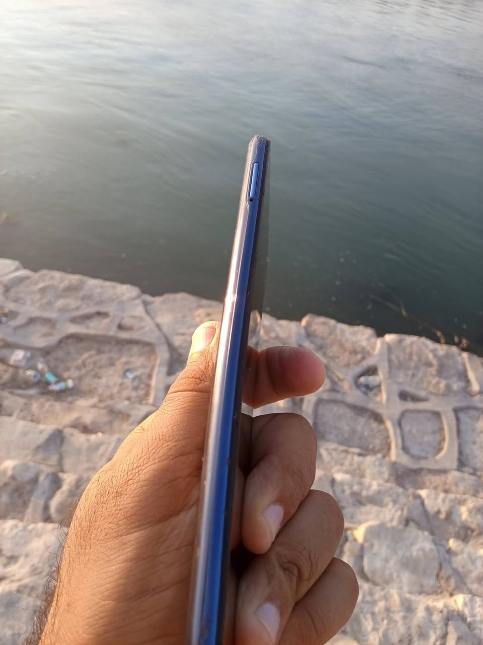 انفنكس نوت 10... سعره 100 بيه مجال مبدل شاشه نوعيه جيده ضمان بعد البيع 
ينزل جميع الالعاب ومنهن... ببجي... بطاريه حالته ممتازه
***********
