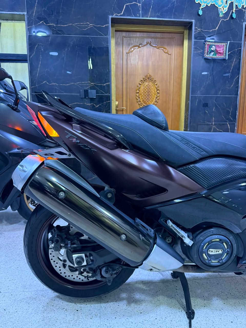 بسم الله ما شاء الله 
TMAX 530 2015 برونزي ماكس
قطعة بحالة الشركة 
جدادة و نظافة 100/100
المسافة المقطوعة 28km
بدون مراوس وبدون رقم فقط عقد المعرض
العنوان مدينة الصدر شارع الفلاح قطاع 12
الراغب بالشراء هـ***********

