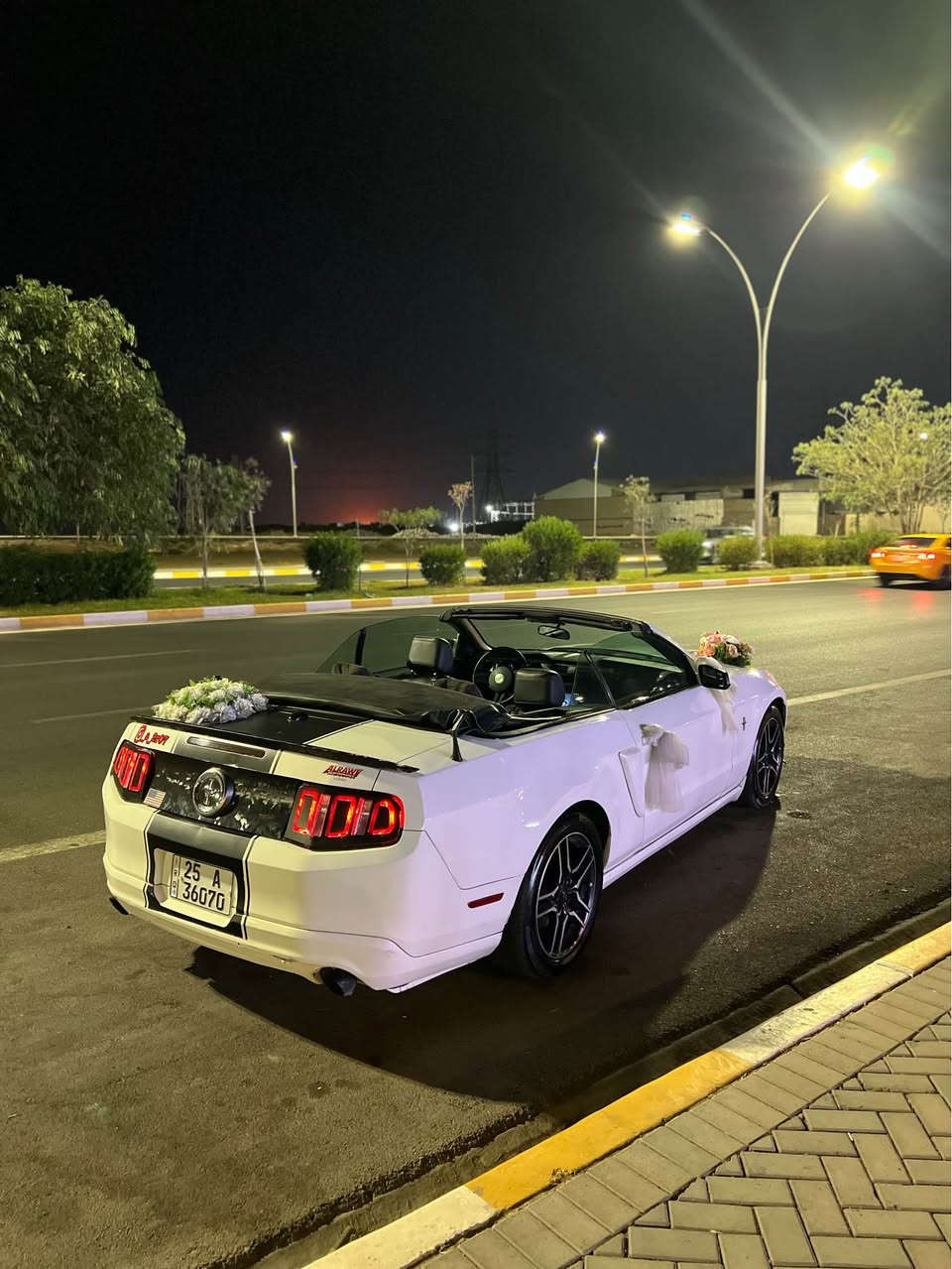 للبيع فورد موستنك 2012 كشف v6 3.7 عليها محرك جديد بل كارتون كشف شغال رقم وسنويه كله جديد بسمي سياره داخله كلين أهنا صار بيها باب جه سكن ونص جاملغ خلفي جه سكن وبيها بطاقه بنزين وسياره جاهزه مكان كركوك *********** سعر 95 وبي مجال كركوك, العراق

نص مكتوب في الصور:
- 10:51 ص
- 10:52 ص