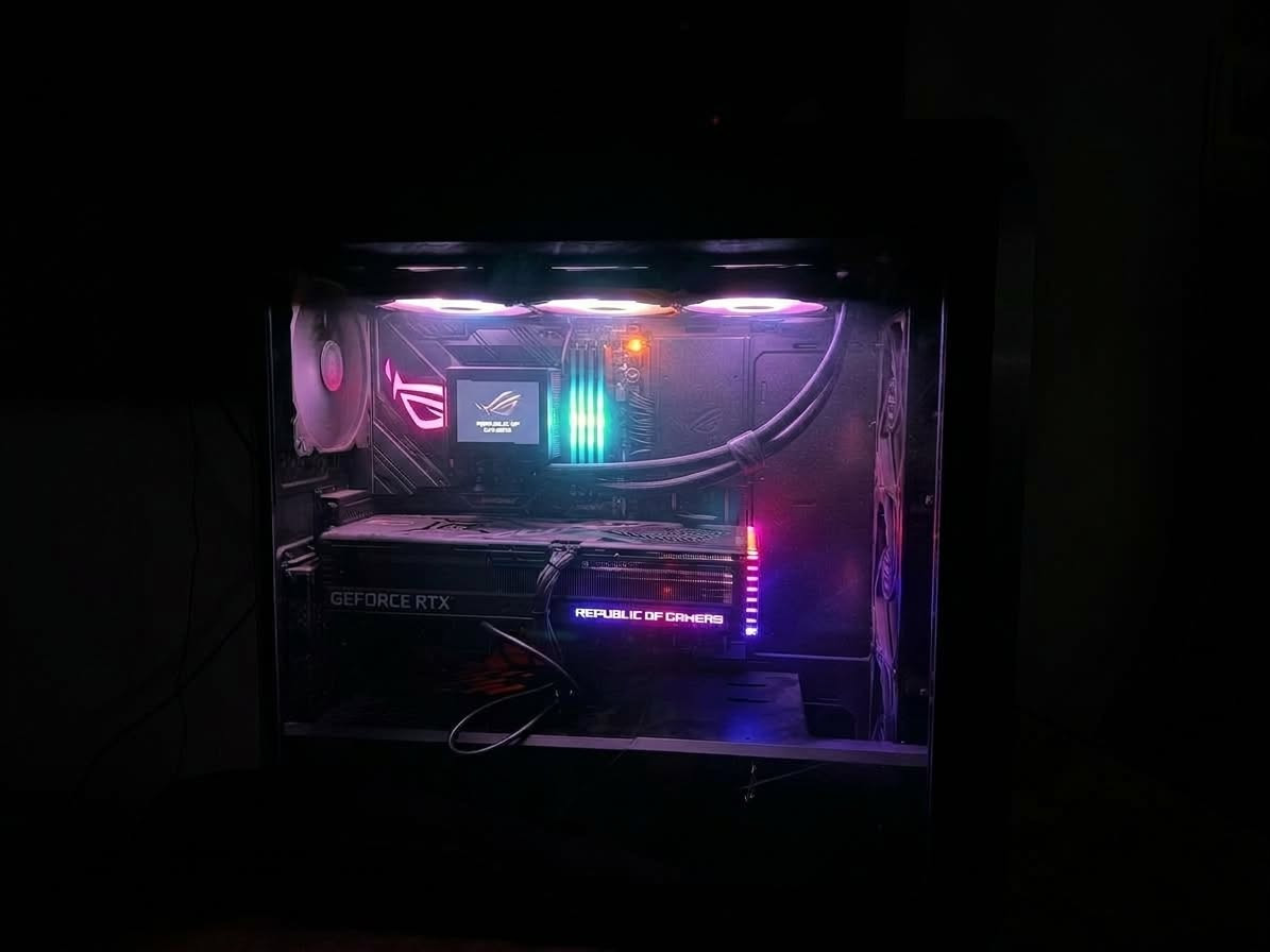 i9-14900K • RTX 4090 • رام ٦٤ جيجا
