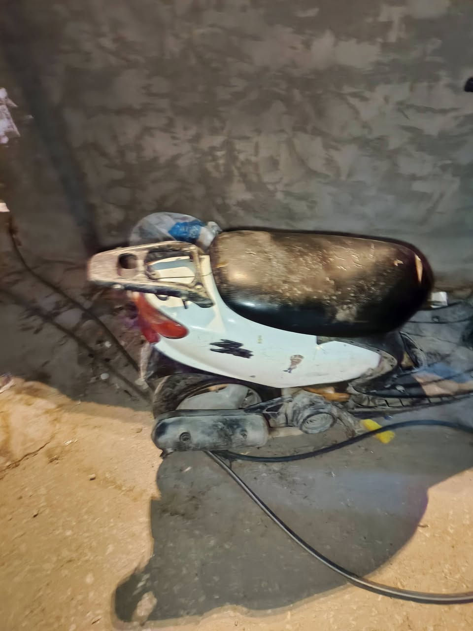 السلام عليكم عندي دراجه للبيع  عصفوريه تمشي 60 قائمه وناقصها كابريتر سعرها 75 راسلني على الواتساب***********
