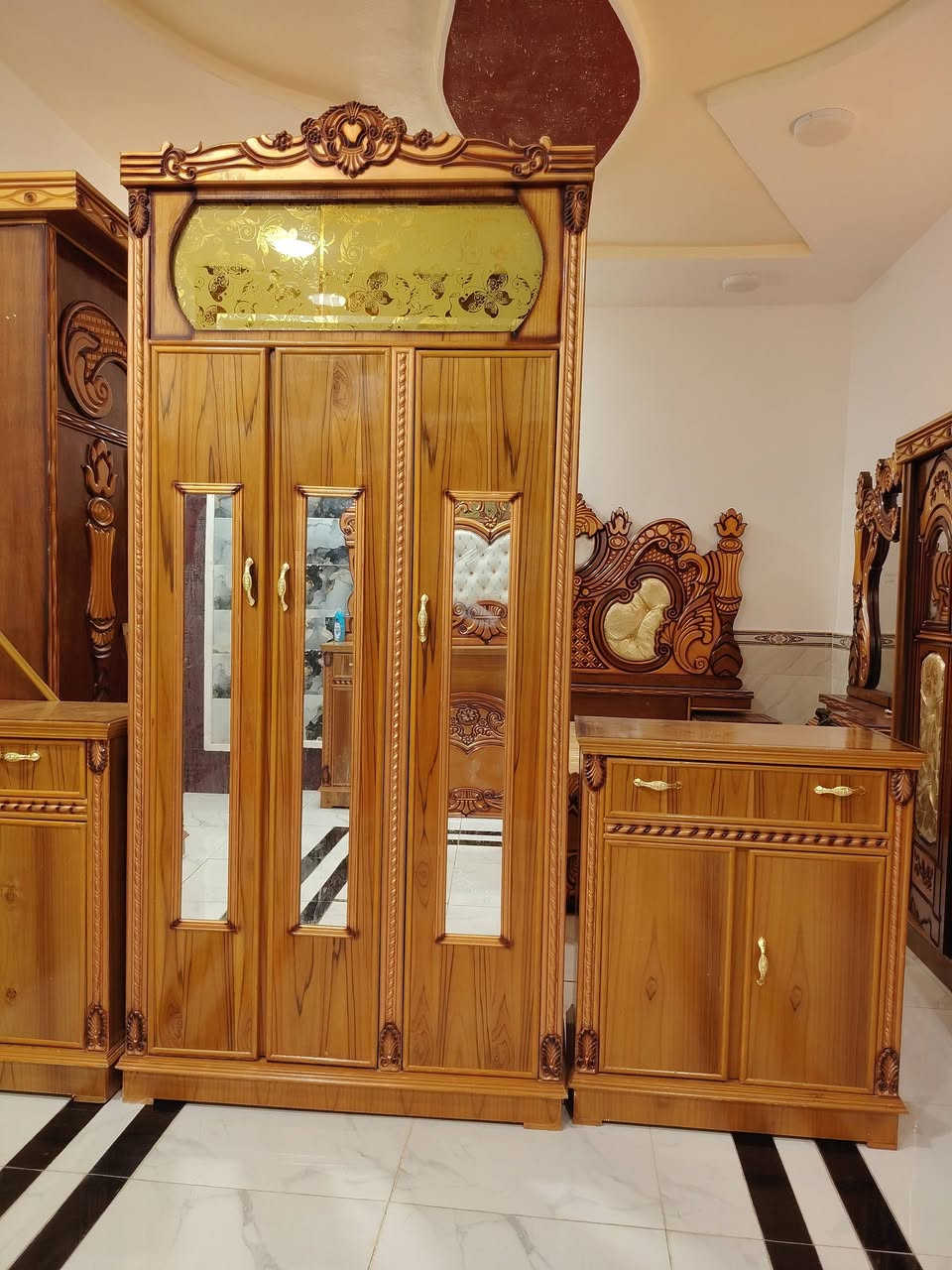 غرفه صاج عراقي حطاطه بعدها جديده نظافه 100/100 العنوان الرمانه للاتصال *********** واتساب
