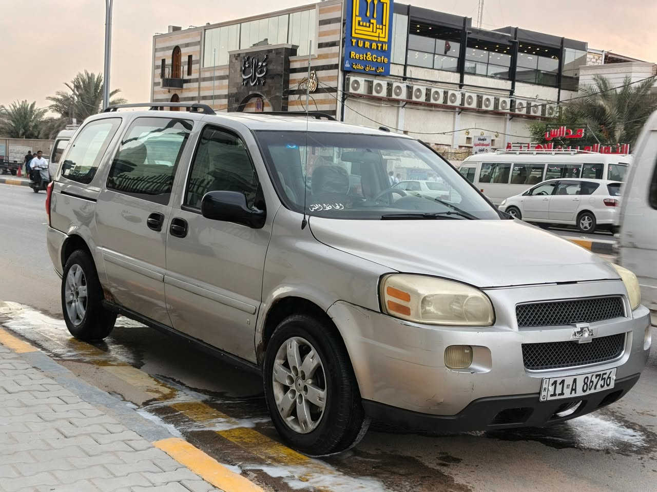 سلام عليكم بلاندر مديل 2007 محرك 3900 محرك كير كله جديد  تبريد 3 قطع التبريد شغال كمبريسر جديد منضومه كله جديده   السياره خير من ألله مكاني بصره مطيحه السعر 66 وبيه مجال قليل السياره بأسمنه كلش رقم الهاتف***********
