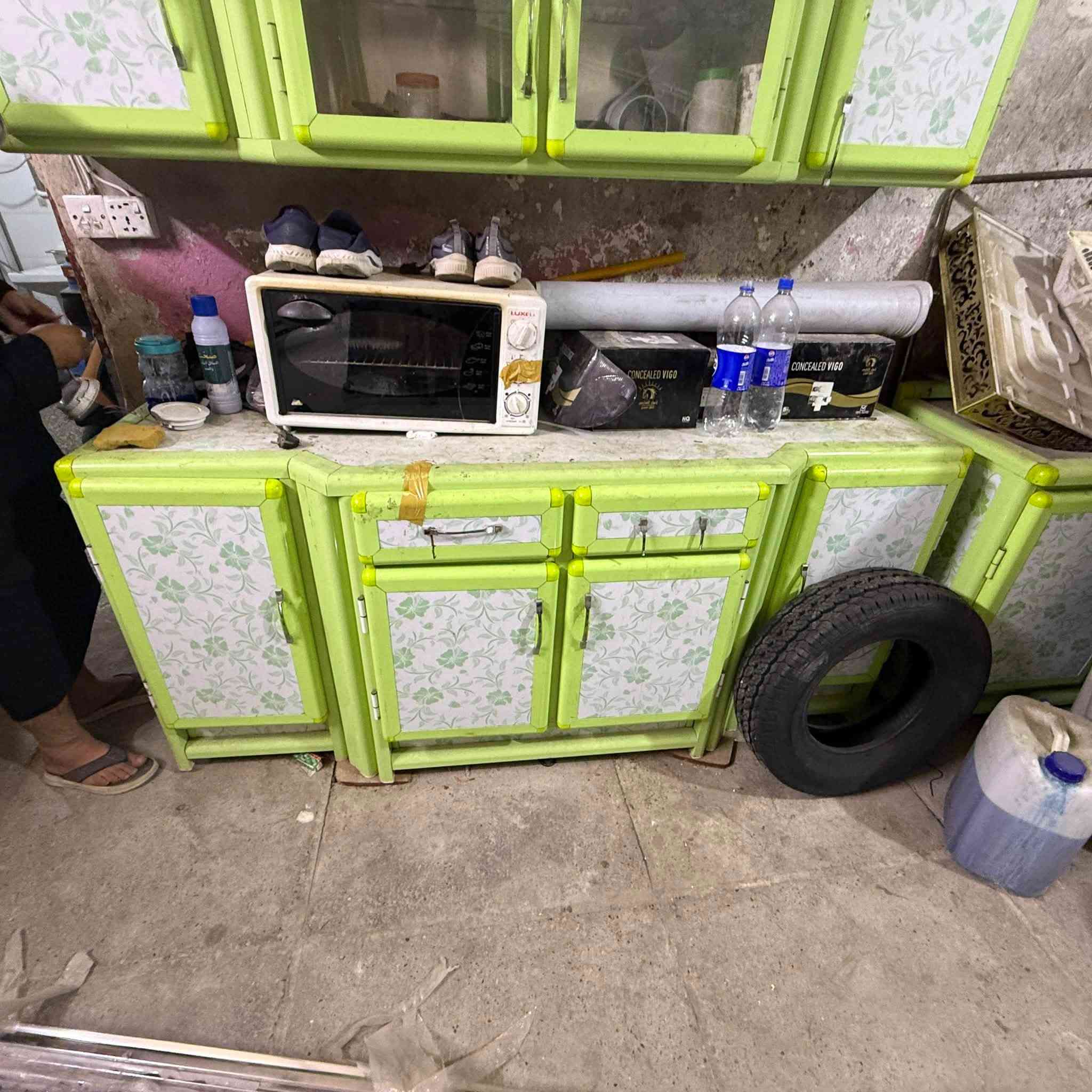 كاونتر مستعمل للبيع 225 مكاني مدينه الصدر 3قطع موضح بل صوره *********** يتفضل اتصل
