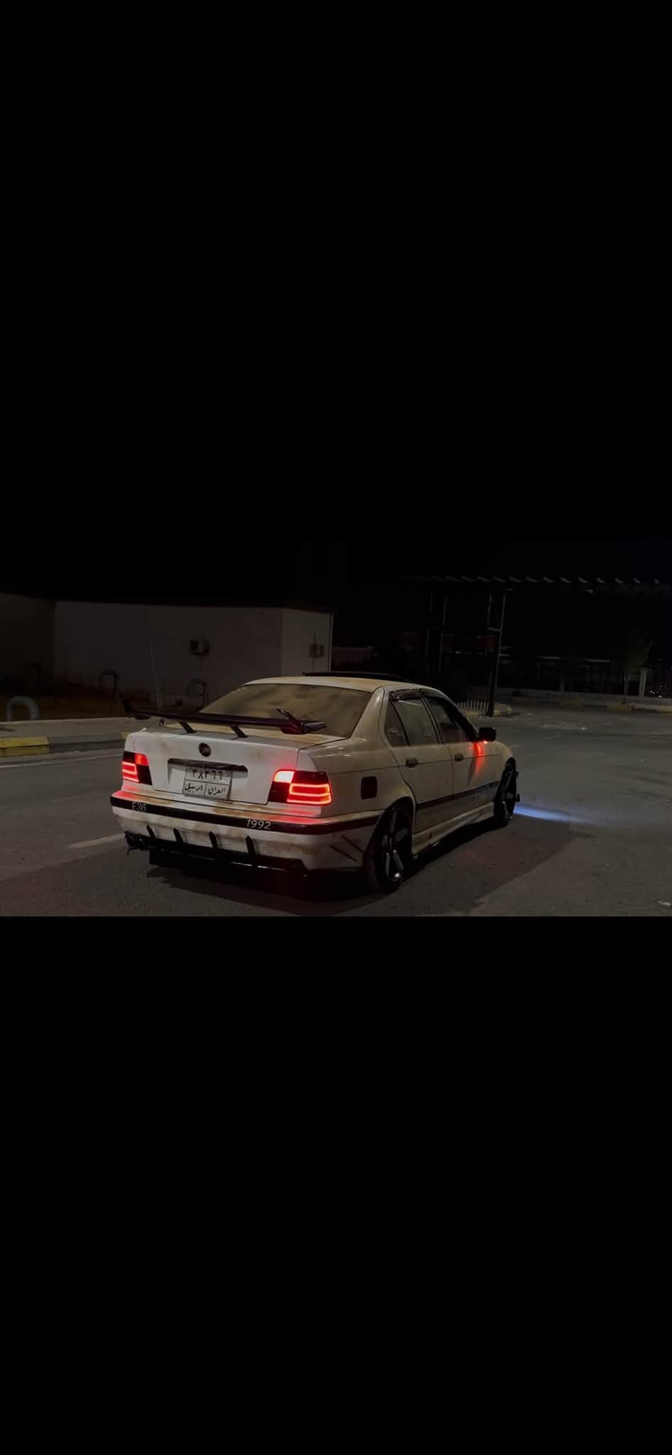 بي ام ٣٢٠i • ١٩٩٢ • سليماني