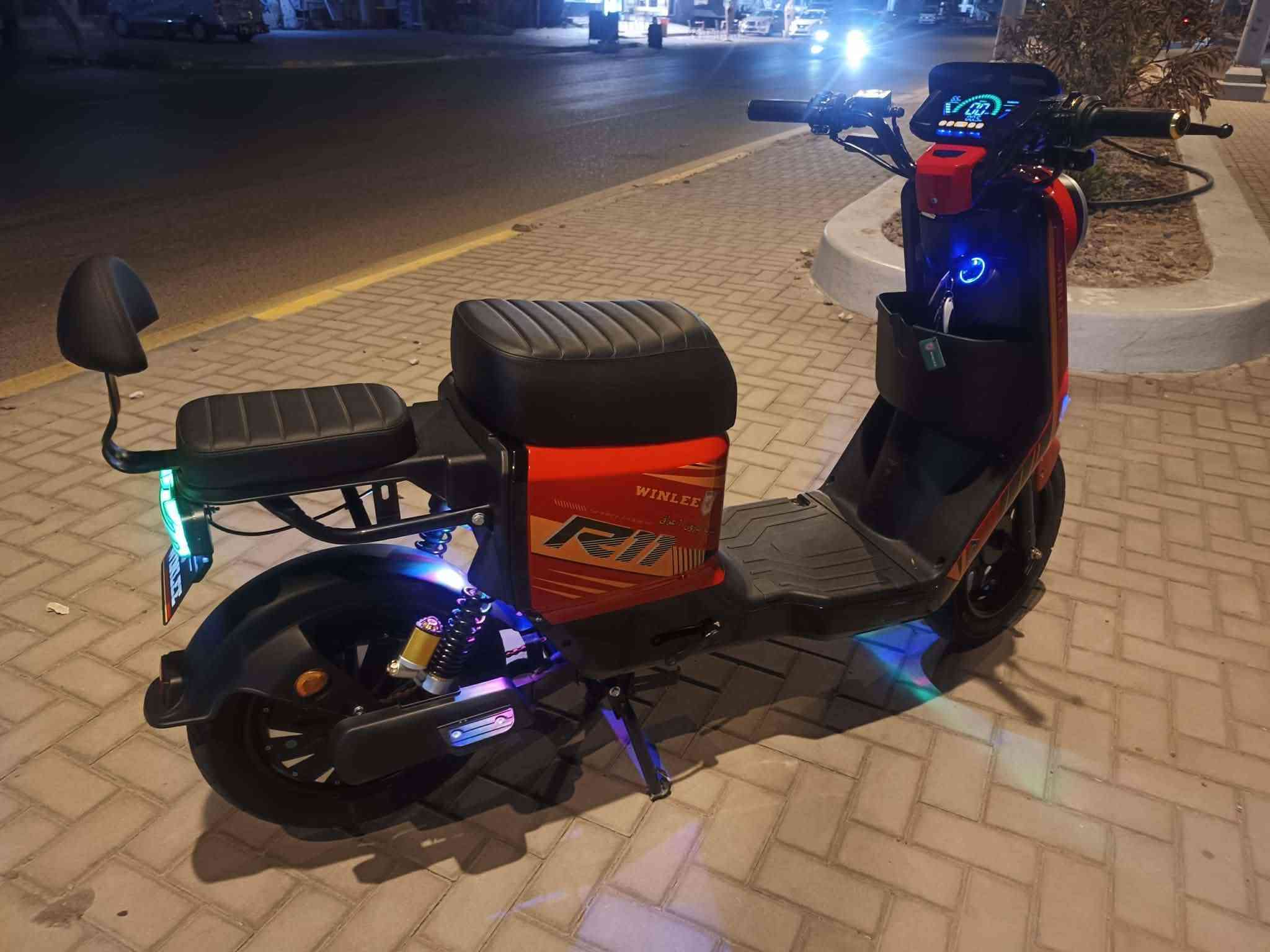 السلام عليكم
ار 11 مديل 2026 حديث لون احمر    دراجه مكفوله كفاله عامه حته من الزلغ 5 بطاريات حجم كبير 32 امبير ونلي الاصلي ابلاد حجم ملف 1800
دراجه شرط تاخذها وكاله تفحص بطاريات وملف ومعقل شاحنه الاصليه ابلاد  كهربايات كلهه شغاله لايت عالي وناصي دبل اشاره اشاره يمنه ويسره وهورن وبلوتوث ام بي ثري مرايات وكفات 
وياها سويجين وبصمتين وكارت  تشغيل عن بعد السعر 700 وبيها مجال قليل حك الجيه رجاء بس الشراي يتصل لان دراجه شرط تجي تاخذها وكاله   
الشراي يتصل واتساب ***********
عنوان بصره شارع القائد قرب المعارض الجديده
