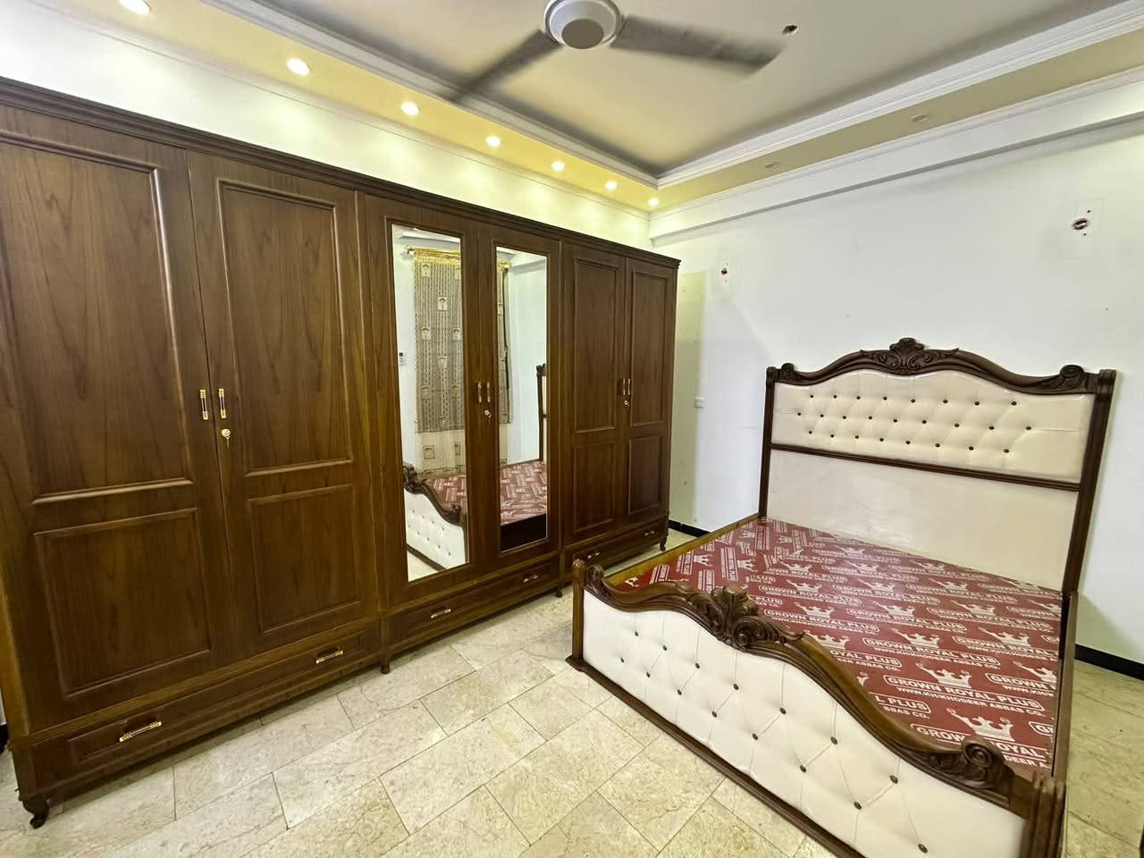 جمعة مباركة عليكم زيائنا
كنتور مع جرباية  اللون الجوزي الطافي إنشاء الله ينال إعجابكم لاستفسار والحجز *********** واتساب معرض بيوتنا للأثاث العراقي بغداد الدورة نهاية شارع الصحة مجاور كلية كلكامش الاهلية
