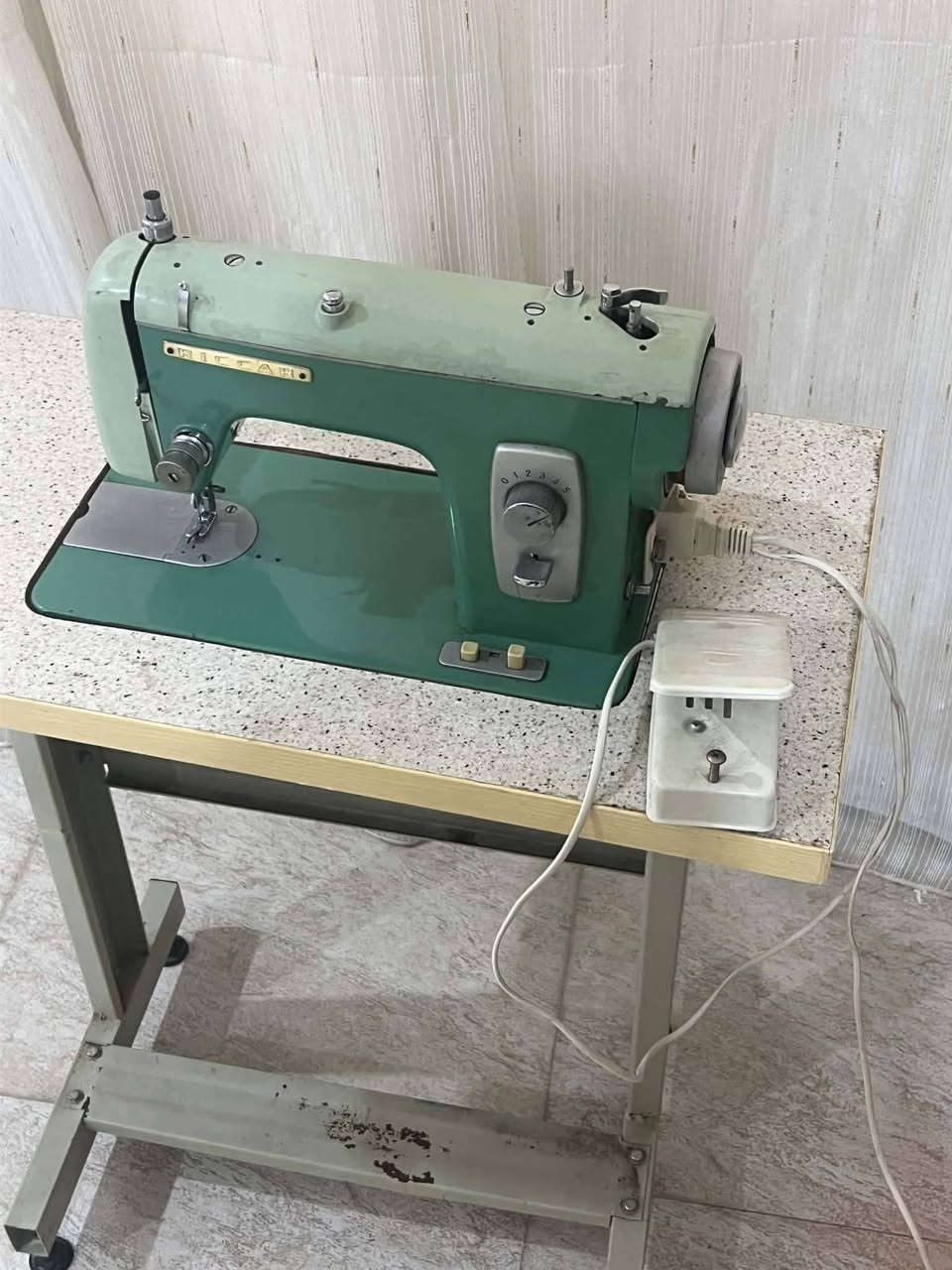 السلام عليكم... مكينه للبيع هي والميز نوعيه ريكر الماطور ميشتغل للاستفسار الاتصال بالرقم... ***********
