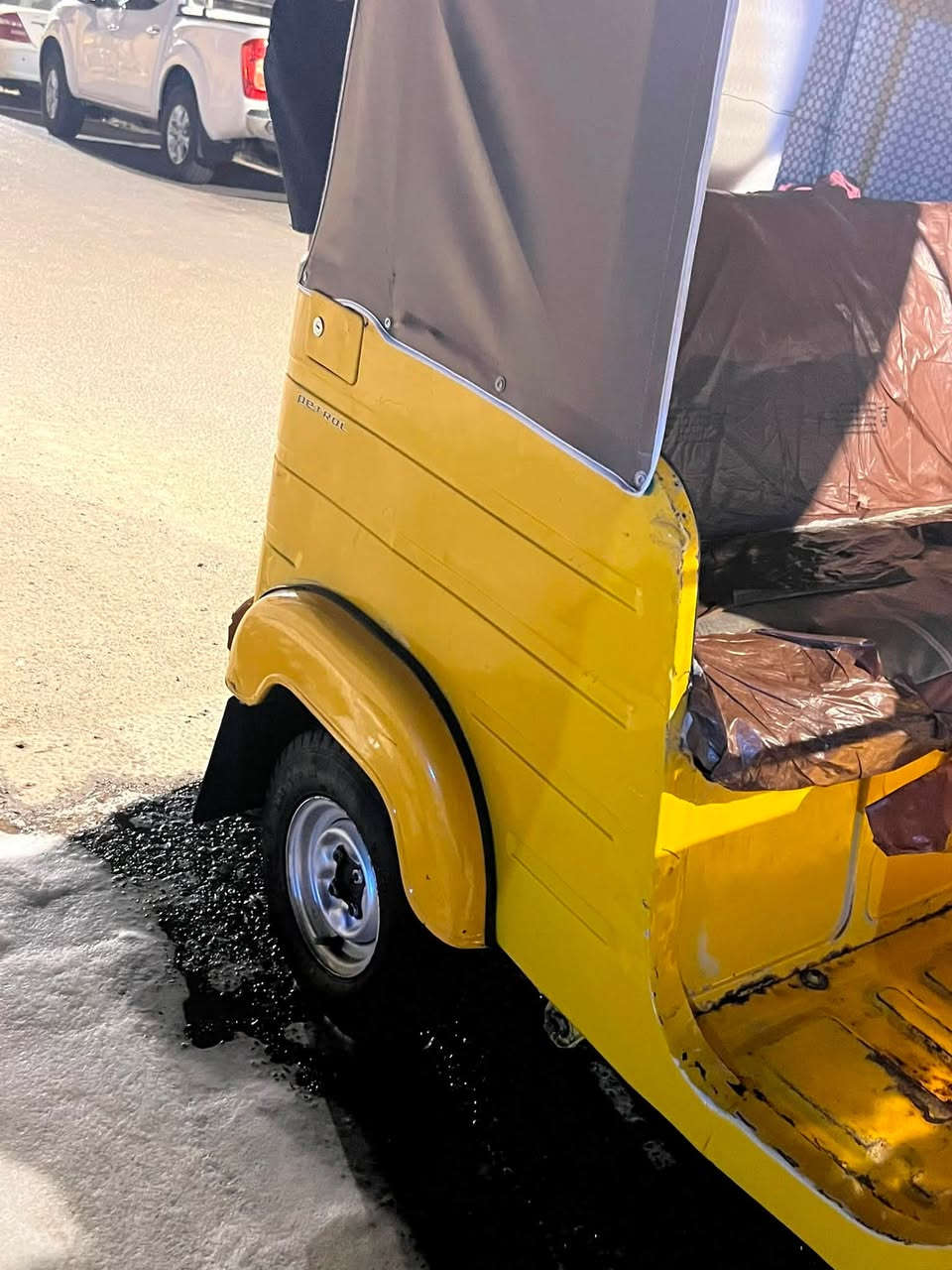سلام عليكم تكتك باجاج موديل 2019 أوراق 
تكتكً جاهزه بدي نضيف كلش فقط بيهه بارد بل لغد 
مكينه مفتوحه سعر 4700 مكان البصره 
*********** اتصال فقط
