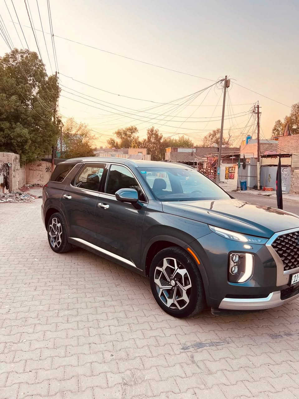 السلام عليكم لبيع 2022وارد امريكي كولكرافي
السياره فول عده 4x4 حادث السياره بنيد بارد وبل عراق صار طخه بل صندوق وبعده ما مصلح ماشيه 96الف مكينه وكير كفاله بدون صبغ وتبدل  مكان السياره بغداد ***********علي
