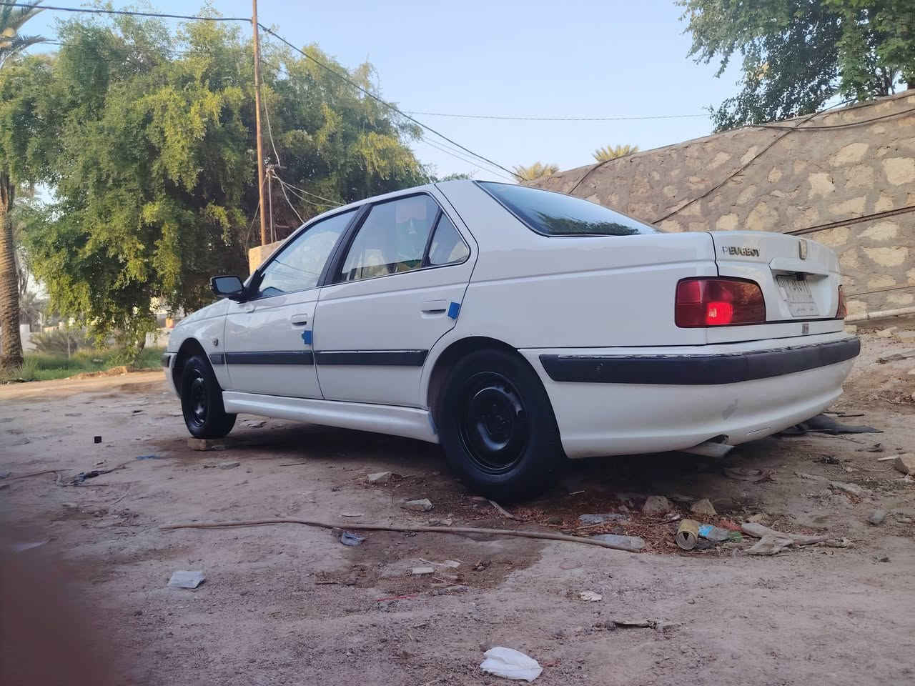 بيجو بارص للبيع موديل 2015 سياره كفاله عامه رقم نجف انكليزي سنويه 2030 تبريد شغال سعر 48 وبيه مجال ***********
