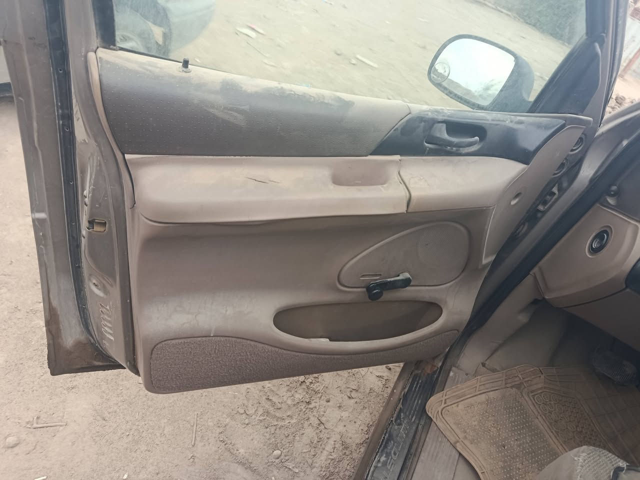 فورد وند ستار • ١٩٩٧ • محرك جديد