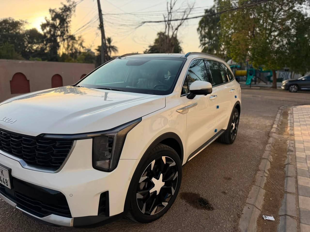 سورنتو موديل ٢٠٢٥
فول واحد على واحد

بنرامه 

ويل ٢٠

كشن حاربارد

١٢حساس٣٦٠

خمس كامرات ٣٦٠

كشنات جلد 

داتشو

اناره داخليه متغير١٦لون

مكينه ٦سلندر

شاشه كبيره متصله

كشنات كهرباء 

ماشيه ٥٤ الف

شفتات ستيرن

كير ماوس 

كفاله عامه 

فتح صبغ تبديل 

رقم اربيل تحويل وكاله

سياره بوضع الشركه

السعر ٣٢٥وبيها مجال بصيط

مكان السياره النجف الاشرف 

***********
