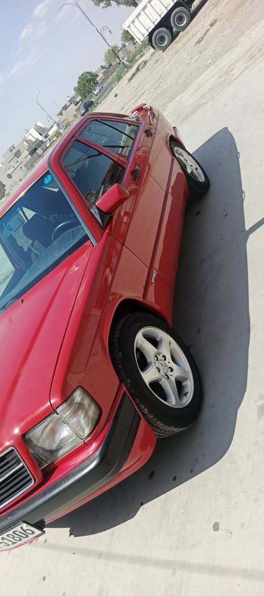 مارسدس 190 طيارين موديل 1991 
سنويه ل 27 + بطاقه بانزين 
تبريد + تدفئه 
بدون صبغ بدون ضربه
السعر 60 
للاستفسار اتصل
***********
