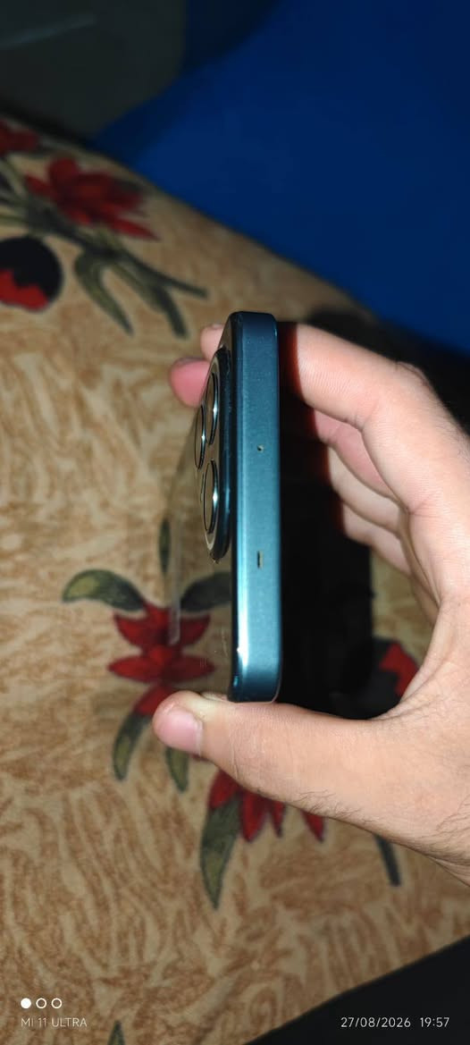 هاذ بوفا 5G 7
🔋98 
ذاكره 💾256
رام 8
لون 🖤
سعر 330الف قفل 
ايذا مو شراي لا تجي 
مكاني موصل ايسر  
رقم ***********
