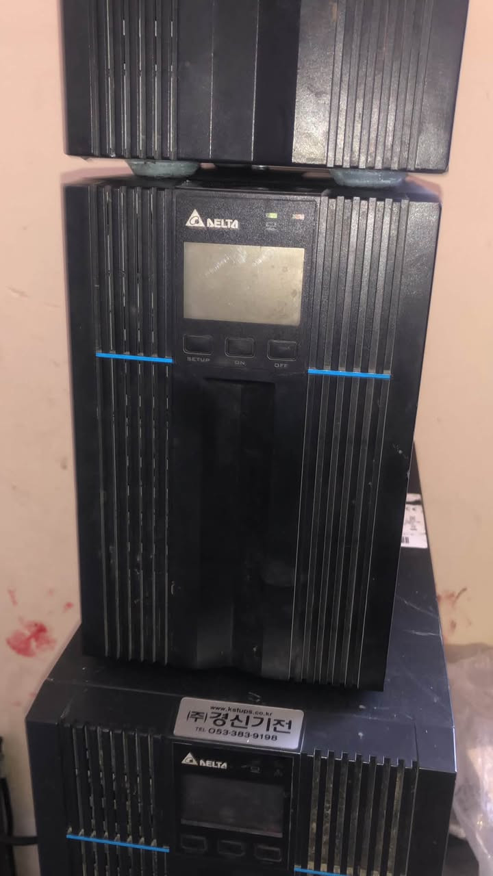 اجهزة اصليه كامل بطاريات اصليه اون لاين حجم 3kvسعر قطعة ٢٢٥ الف نهائي قفله بغداد يوجد تواصل ***********
