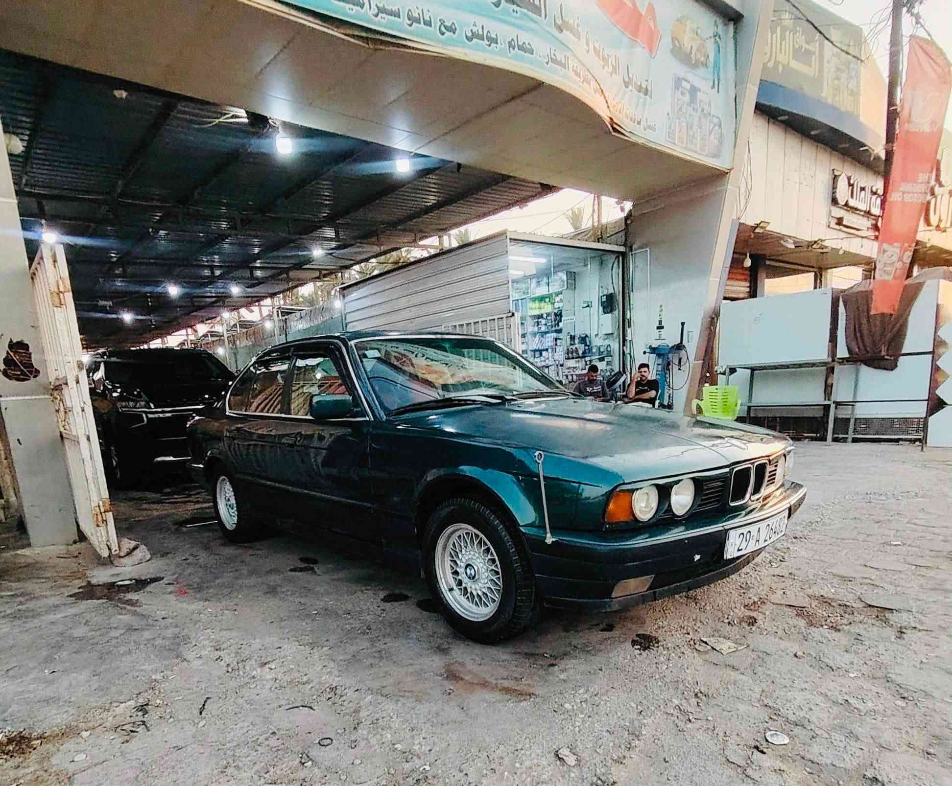 Bmw 
بيئم حجم 535 محرك مفتوح سيارة كلين محرك وكير خير من الله شاشة بلوتوث سماعات كهربائيات كله تمام السيارة باسمي ورقم جديد سنوية جديدة السيارة رقمها واسط تحويل ثاني يوم  السعر ٤٢ ومجال حك جية للاستفسار اكثر اتصال على الرقم ***********
او مراسلة الحساب تحياتي

