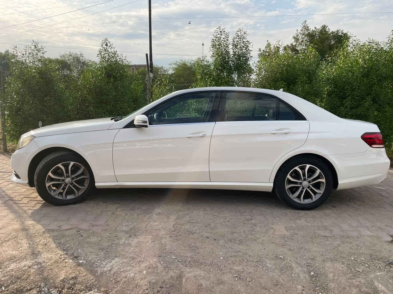 🚘 للبيع مرسيدسW212  / E200 موديل 2014

السيارة نظيفة جداً، رقم أربيل وباسمي، تحويل مباشر.

🔹 مكينة 4 سلندر اقتصادية
🔹 كير تعليك
🔹 مكفولة من الصبغ والتبديل، عدا الجاملغ الأمامي الأيمن
🔹 تخم تاير جديد
🔹 صدر جديد
🔹 ادامة كاملة عليها
🔹 صفر مسج
🔹 شاشة 10 إنج
🔹 إضاءة محيطية
🔹 حساسات خلفية
🔹 كشن كهربائي
🔹 السيارة جاهزة
ماشيه 152 

💰 السعر: 175 ورقة وبيها مجال

📍 بغداد – الطالبية
📞 ***********
