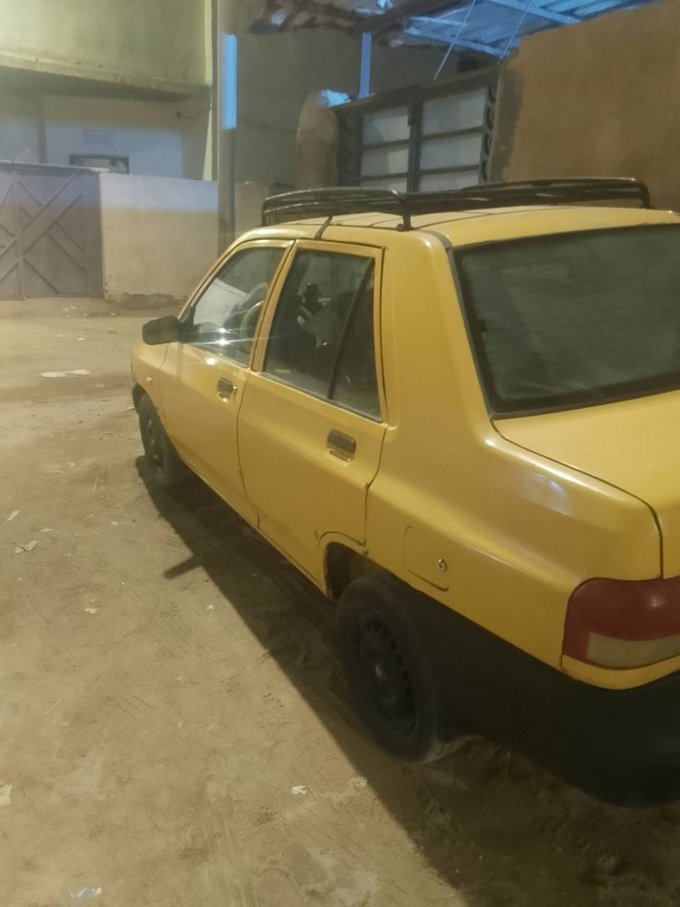 سايبه موديل 16 وادي مقفول تبريد شغال تخم تاير حداديه بس بيها تبخير رايتها ب 35 بيها مجال ***********
