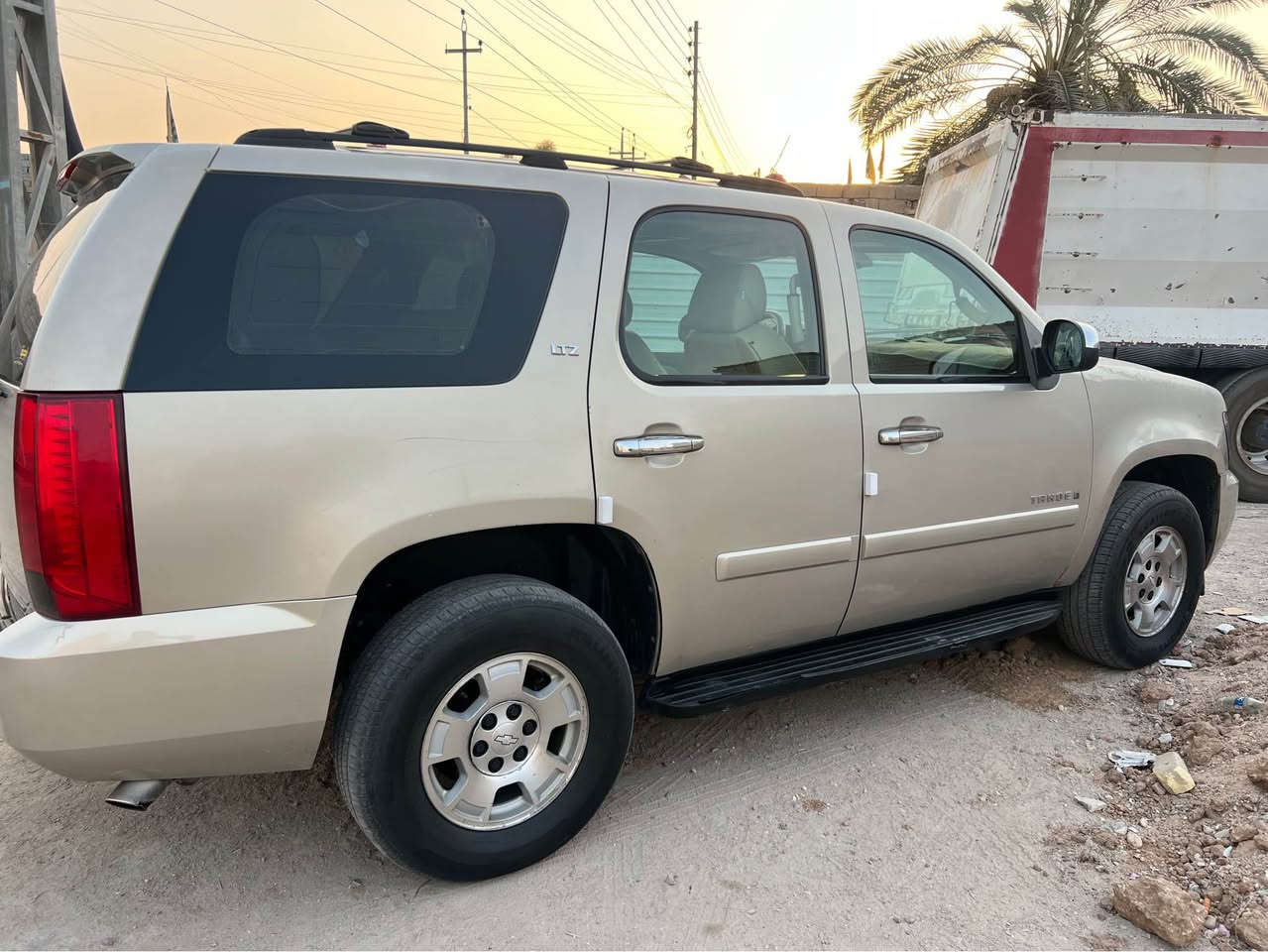 تاهوا 2007LTZ.  فول مواصفات  خصوصي شرط التحويل  لا وكاله ولا بعد شهر

فتحت سقف

تحكم إستيرين 

جنطه كهرباء  شفط

تشغيل  من بعد 

كشنات كهربا. امامي خلفي 

تبريد. ٣. قطع 

تبريد نعمه من الله   

تخم تاير جديد

كير جديد مكينه نعمه من الله 

السياره مكفوله من جفيه ً وتكم.وشاصي

مكفوله كافت اصولياته. من أي شكال شرعي 
 
بيه رشات صبغ  الجماليه فقط.  سعرها.   ١٦٩  بيه مجال قليل للشراي

العنوان. بصره. كرمه علي.    هاتف. *********** البصرة, العراق
