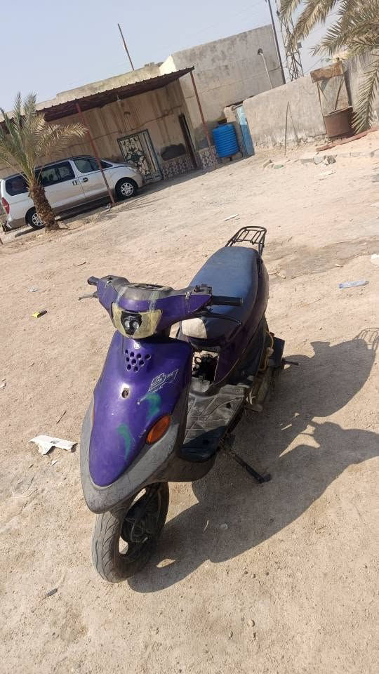 دراجه تسع زروف شادله مكينه مال فراشة مفتوحه مرة وحده شلعه ومعدل شوفت عينك الدراجه كلشي واضح بيهه السعر 200 مكاني البصرة الدير رقم الهاتف *********** البصرة, العراق
