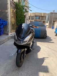 هوندا PCX • بيسكس • جيل ثاني