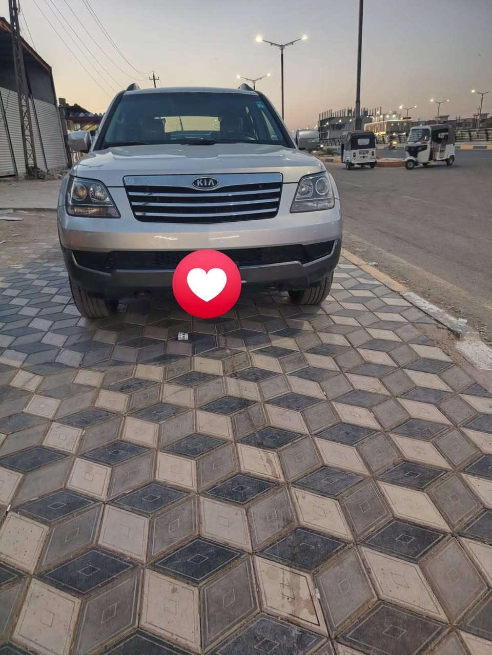 باريجو 2009 سياره جديده على وضع الشركه بدون قطرت صبغ بدون بارد تخم تاير صدر امامي خلفي مكينه وكير جدد سياره خير من الله رقم جديد تحويل ثانيوم مكاني بعقوبه التحرير وسونار مرفوق السعر 120 وبيهه مجال ***********
