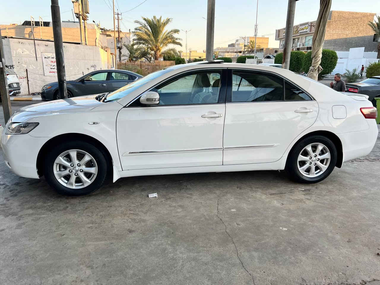السلام عليكم   
اللهم صل على محمد  

 مTOYOTA كامري خليجي 2009
فطيم سعودي GLX فول موصفات 
  
   شرط التحويل رقم بغداد 
 
محرك 4 سلندر     2400 
   

 
بيها السياره  اربع قطع صبغ اثر شخوط سياره بدون دواخل مال جناي السياره    

كهربائيات كلها شغاله
  محرك  كير كفاله 
كشن كهرباء 
تحكمات بالستيرن مثبت سرعه 
 السياره كلش نضيفه ومتعوب عليها 
 باتري جديد  اصلي 
  تبريد منضومه كلها ع البلاد  
تدفئه شغاله 
سلايت روف فول 
سنتر لوك  السياره  
    
تجي تفحص وتقتنع واني حاضر 
        
العنوان الانبار الفلوجه 
 …السعر 98  اخوان مجال حك الجيه واشرف بالجميع 
بدون مراوس بدون اقساط بيع نقد فقط 
 الشراي يتصل📞 وحياكم الله  اخوتي‏
***********
***********
