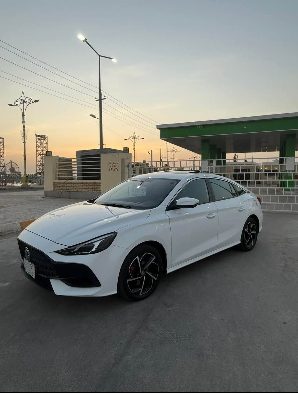 للبيع MG GT 2023 1.5 Turbo خليجي 🔥

🚘 MG GT موديل 2023
وارد خليجي
⚡ محرك 1.5 Turbo
📌 فئة نص فول
جاملغ الخلفي بي ضربه راجعه بارد 
وصندوك وملاحظات بسيطه 

المواصفات والتجهيزات:

• تحكم ستيرن متعدد الوظائف 🎛️
• Apple CarPlay
• Android Auto
• شاشة وسطية
• شاشة عدادات رقمية
• مثبت سرعة Cruise Control
• تحكم بالسرعة
• فتحة سقف كهربائية ☀️
• كاميرا خلفية
• حساسات خلفية
• دخول ذكي Keyless Entry
• تشغيل بصمة / زر تشغيل
• فرامل يد إلكترونية
• Auto Hold
• تحكم كهربائي بالنوافذ
• مرايات كهربائية
• دركسون متعدد الوظائف
• Paddle Shifters خلف الستيرن
• إضاءة LED
• جنوط ألمنيوم 17 إنچ
• تكييف
• مقاعد جلد
• USB و Bluetooth
• نظام ABS وثبات إلكتروني
• مانع انزلاق Traction Control
• مراقبة ضغط الإطارات

📍 الممشى: 112,000 كم قابل للزيادة

🔧 المكينة + الكير + الشاصي:
كفالة على وضع الشركة

📱 التواصل واتساب:
***********

السيارة مناسبة للاستخدام اليومي، اقتصادية وعملية وبمحرك تيربو وأداء ممتاز.

⚠️ الفحص مرحب به بأي مكان يختاره المشتري. البصرة, العراق
