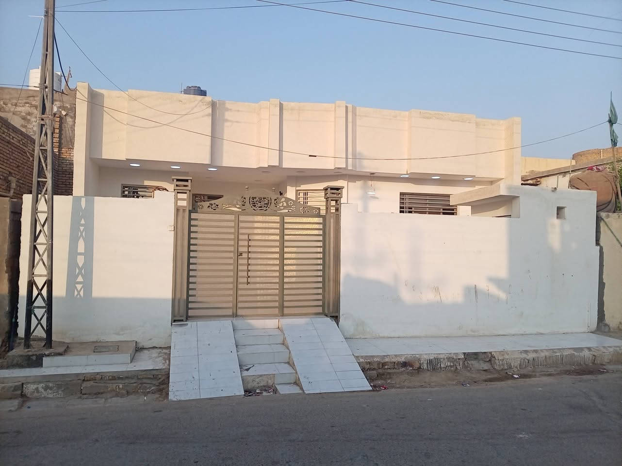 فول مواصفات • ٢٥٠م • قلعة صالح