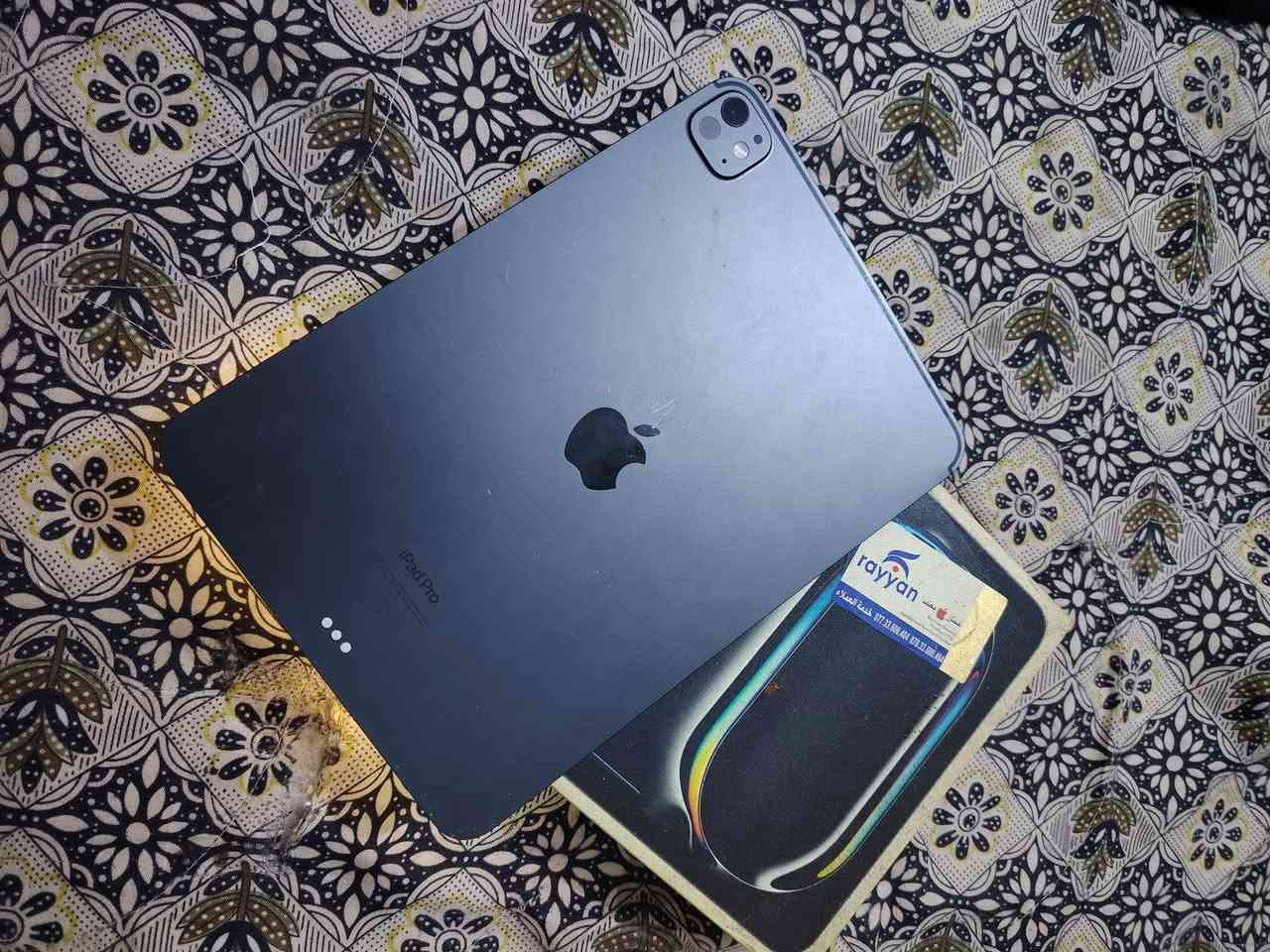 ايفون 11 • ٢٥٦ • شاشته نضربت