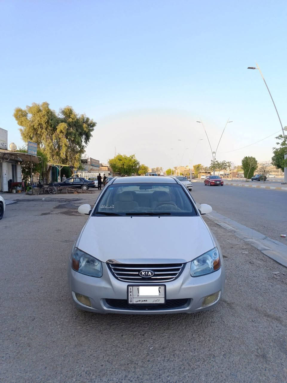 للبيع كيا سيراتو موديل 2008
بيها قطعتين صبغ + الهلالات فقط 
 
محرك بدون تنقيص وتبخير نظيف جداً 
الگير كذلك 
السيارة جداً نظيفة وعلى البلاد وماشية 200 الف حقيقي
كهربائيات كلها شغالة
التبريد شغال ثلج ❄ 
محركها 1600
سعرها 68 - (٦٨) وبيها مجال بسيط جداً 
مكانها الانبار قضاء هيت 📍 
أتصال ع الرقم ***********
