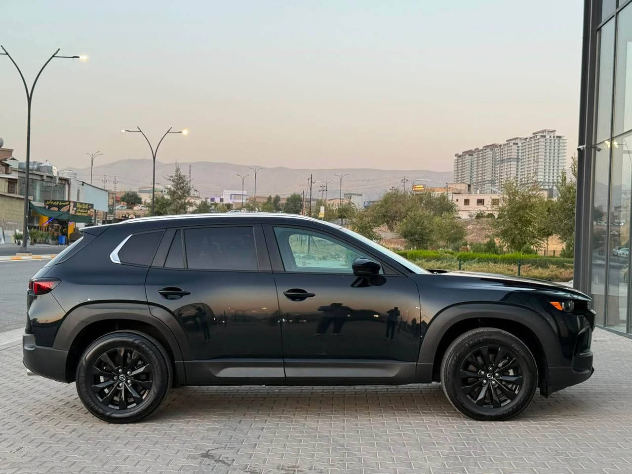 MAZDA CX-50 2025 premium 
مازدا CX50
AWD فور ويل -
بريك بسمه
كشنات تدفئة
رادار امامي جانبي خلفي
كاميرا خلفي
- شاشه كبيره
- حساس مرايا جانبيه
carplay WIFI NAVIGATION نظام -
- نظام النقطة العمياء
- هاند بريك بصمة + اوتوو هولد
- نظام توقف تلقائي عند الرجوع
- كاميرة خلفية بدقة عالية
- نوع المقاعد: جلد وكنتاره
- المصابيح: زينون - إضاءة ليد- ليزر
محرك 4 سلندر 2.5
ماشيه 16 الف فقط
حادثه بونيت چملخ بدون دواخل 
ترقم شمال فقط (سليماني-أربيل-دهوك)
موبايل/*********** السليمانية, العراق
