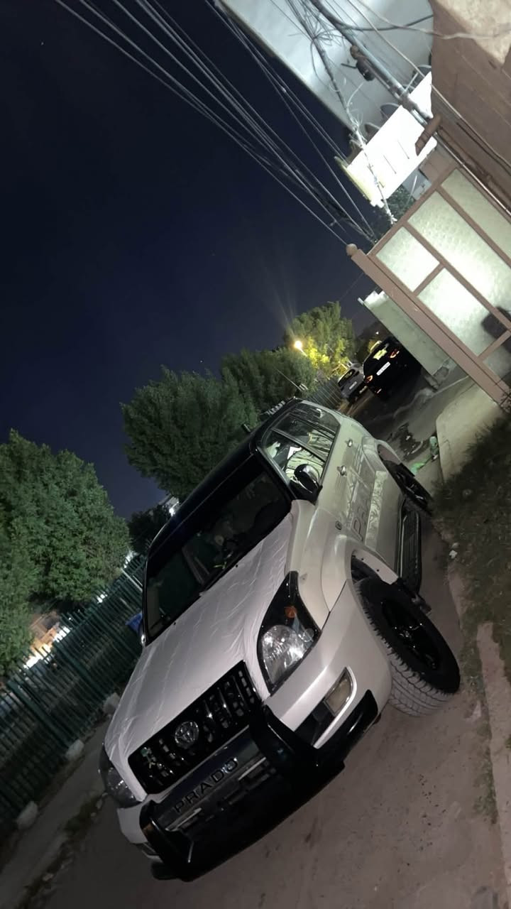 السلام عليكم 
برادو 2007 للبيع 
GX 4v
ماشيه 340 
تبريد ثلج 
حالة السياره ممتازه 
الكير جفته قبل شهر معا ضمان سنه 
السياره مكشره صبغ حاله حال باقي البرادوات ومغلفه 
العنوان بغداد الكرخ 

السعر 123.     ***********
