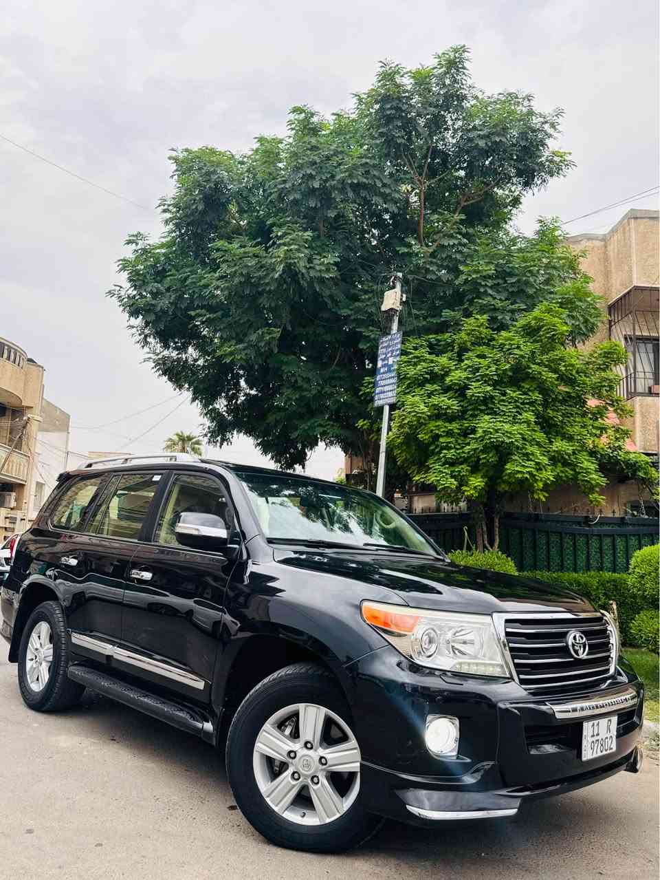 لاندكروز • ٢٠١٥ • رقم بغداد