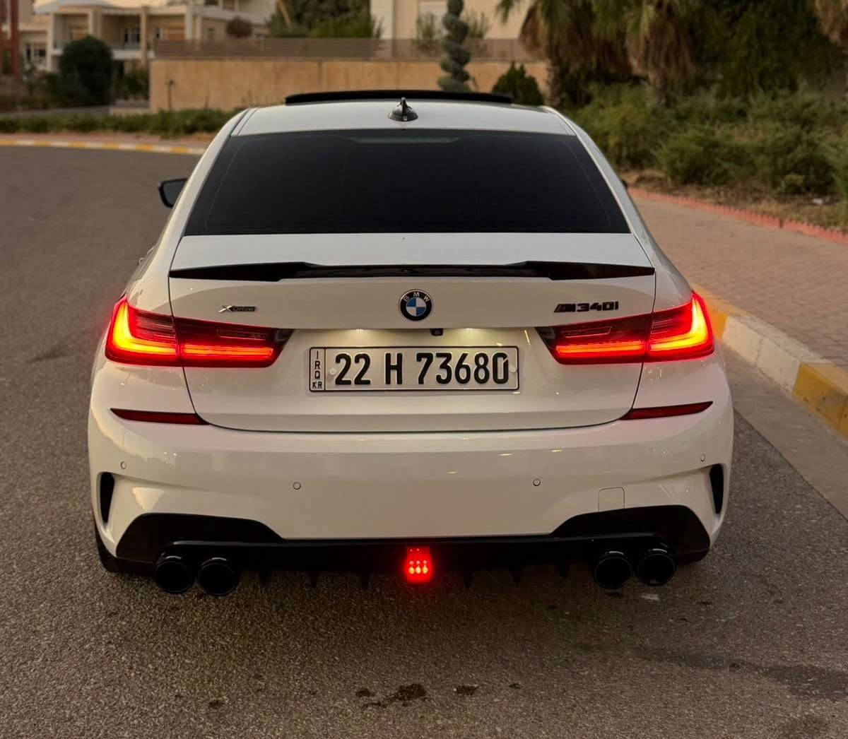 بي ام دبليو 330i S Drive  2020 محدثة 340i Kit
دفيوزر ولحية وويلات 540
تايرات جديدة داخلية جلد أحمر نفس البلادي دبي
عتر LED صندوق شفت تبريد مركزي شاشة كبيرة
كيج بلادي إلكتروني
رادار
كشنات كهربائية وتدفئة وخزن
3 مودات Sport وComfort وEco Pro
شاشة الكيج مبرمجة M3 و330
السيارة ستوك وعضو شركة
كير ومحرك بشرط ما مفتوح
السيارة مسويلها سيرفس كامل
سنوية هزة براد جديدة
الممشى 64 ألف ميل
3 قطع ونص صبغ
شبرين بارد صبغ صغير بدون داخل
رقم الشاصي VIN 3MW5R1J0XL8B13915

رقم صاحب سياره
***********

