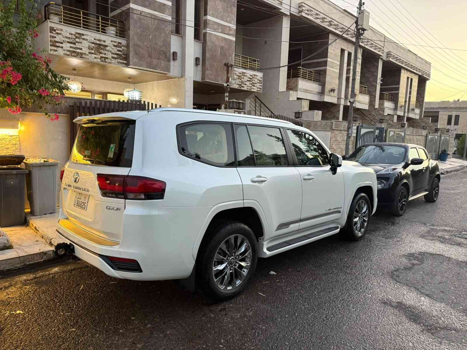 لاندكروز٢٢ جكسر ماشيه٧٢ ب٥٨٥ بيها فقط براغي الجاملغ مرخايات باسمي***********
