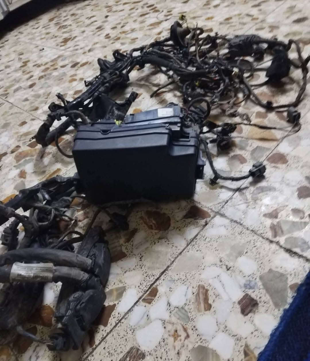 اغراض النترا من موديل 17 لحد 20 العنوان بغداد مدينه الصدر
***********
