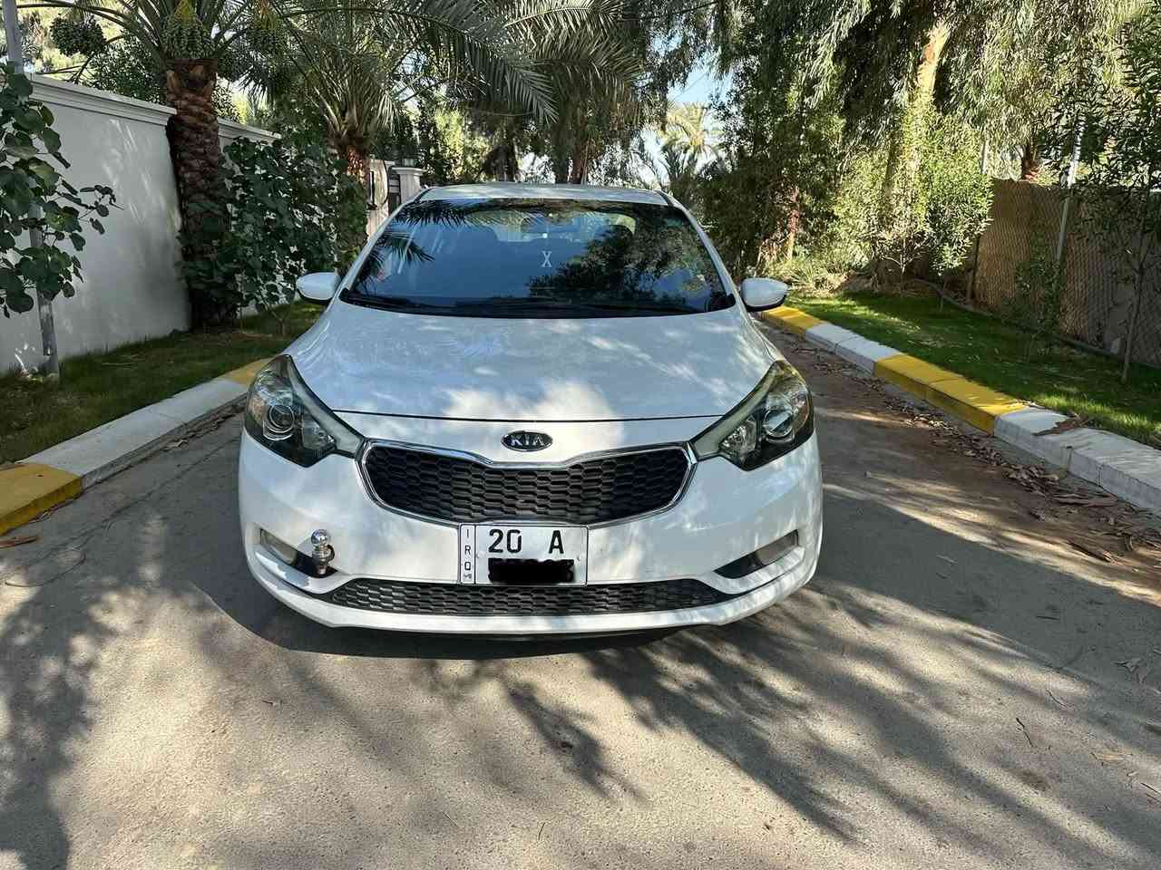 نبدأ بسم الله الرحمن الرحيم
اللهم صل على محمد وال محمد 
سيراتو 2014 وارد خليجي بدون  للبيع او المراوس 
رقم ديالى  سياره جاهزه من كلشي كفاله
عليها ادامه كامله بلكات نوزلات 
حداديه صدر امامي خلفي جديد 
مكينه كير خير من الله 
تايرات تخم جديد السعر 110 بيها  مجال للاستفسار 
مكان السياره ديالى بعقوبه ***********
