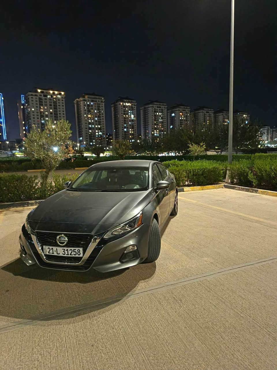 Nissan altima 2022 
مواسەفات SV
‎شەغال
‎بەسمە
‎راداری پێش و دوا
‎راداری خەتی جادە
‎بڕێک بەسمە
‎تەحدید سورعە
‎سپۆرت
‎شاشە گەورە
‎کامێرا
‎گێڕ و مەکینە و تەبرید و تەقەو ڕەقە بەشەرت
یەک پارچەی بۆیاخە 

***********

2022 Nissan Altima Sv
‎ 2022 نيسان التيما SV
‎بصمة ابواب و تشغيل 
‎تشغيل عن بعد 
‎شاشة 
‎كاميرا 
‎رادار امامي و خلفي و جانبي 
‎نقطة عمياء
‎تحديد مسار
‎كشنات كهربائي متحرك 
‎اوتو بريك
‎حساسات 

الضرر بونيد صبخ

*********** السليمانية, العراق
