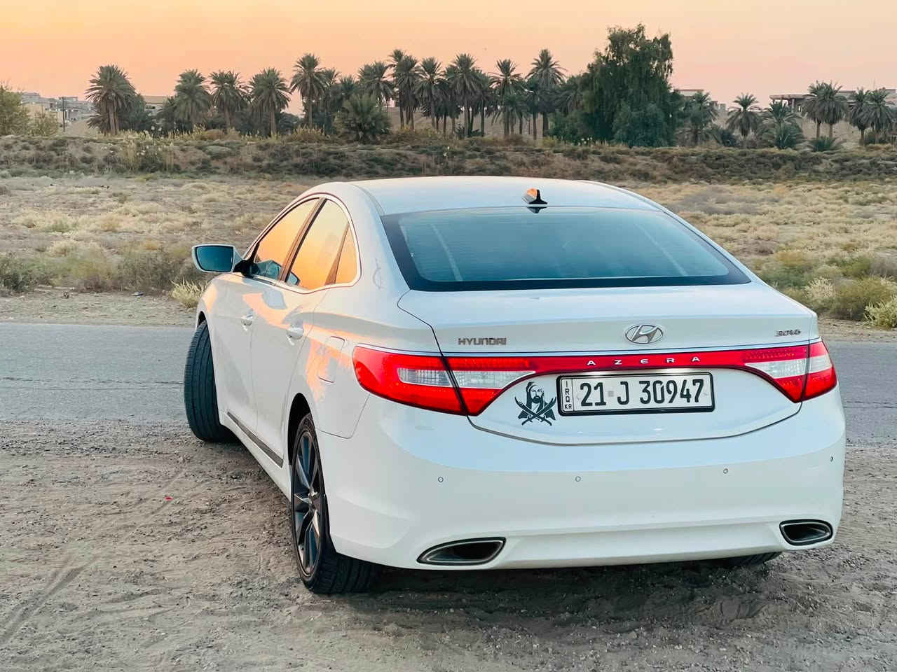 ازيرا ٢٠١٤ للبيع خليجي 
جاهزه 
كير مكينه 
صدر 
تخم تاير جديد 
تحكم ستيرن 
تبريد تبريد تدفئة 
كلها شغاله 
رقم دولي وهزه 
جديده شرط التحويل 
بيها اربع قطع بدون دواخل 
مكان أطراف تكريت الزلايه
سعر 110 بيها مجال الشراي يتصل ع صاحبه 
اني مكلف بالنشر ‭***********‬
