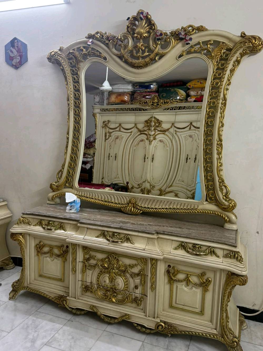 غرفه مصريه زان صاج مرمر 7 قطع بمليونين وبيهه مجال