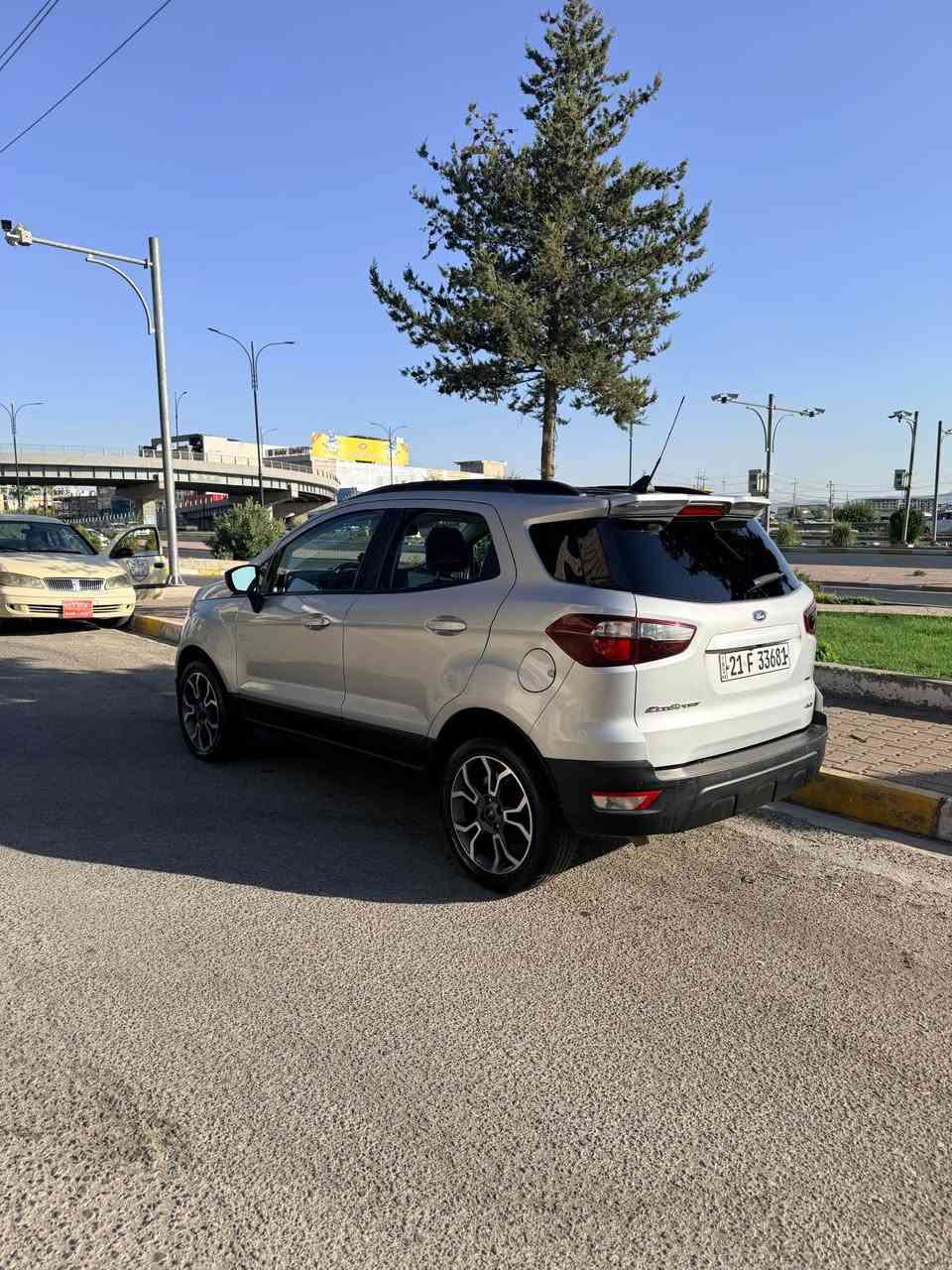Full mwasafat 
Dabll aksl  otomatek 
3 mod lexwren 
Ger sport   Ger otomatek  ger 3ade 
Makena 20  be torbo 
4 bstona 
75Km  roshtwa 
Lam mwasafata full tre nya 
Saqf slaed 
Shwen / slemany 
Raqam talafwn /*********** السليمانية, العراق
