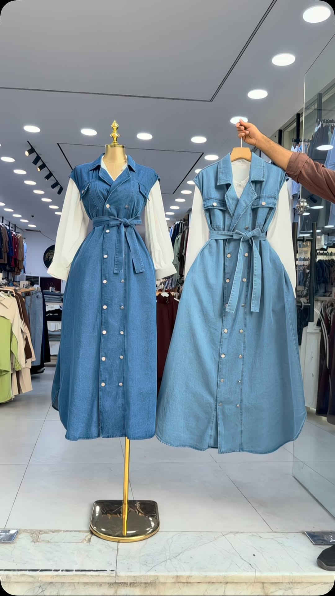 فستان جنز 🍒
ناربنات 25,000 الف بس 
قياساته-38-40-42-44
طول فستان-140cm
خامه جنز ايطالي 
خدمة توصيلنا متوفرة لجميع محافظات العراق
للحجز والاستفسار وتساب ***********
